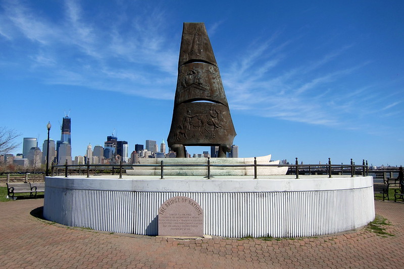 Jersey City - Liberty State Park: Columbus Plaza